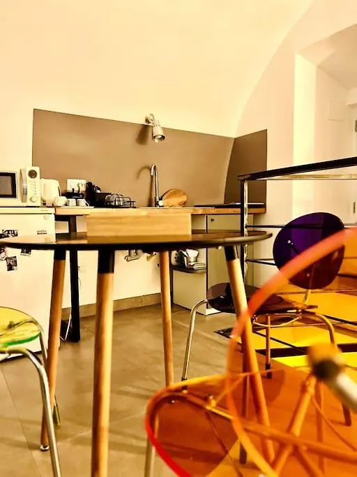 Apartment Casa Del Poeta - Spaccanapoli Italy