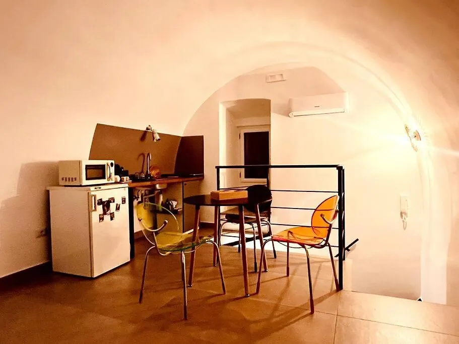 Casa Del Poeta - Spaccanapoli 0*, Nápoly Olaszország