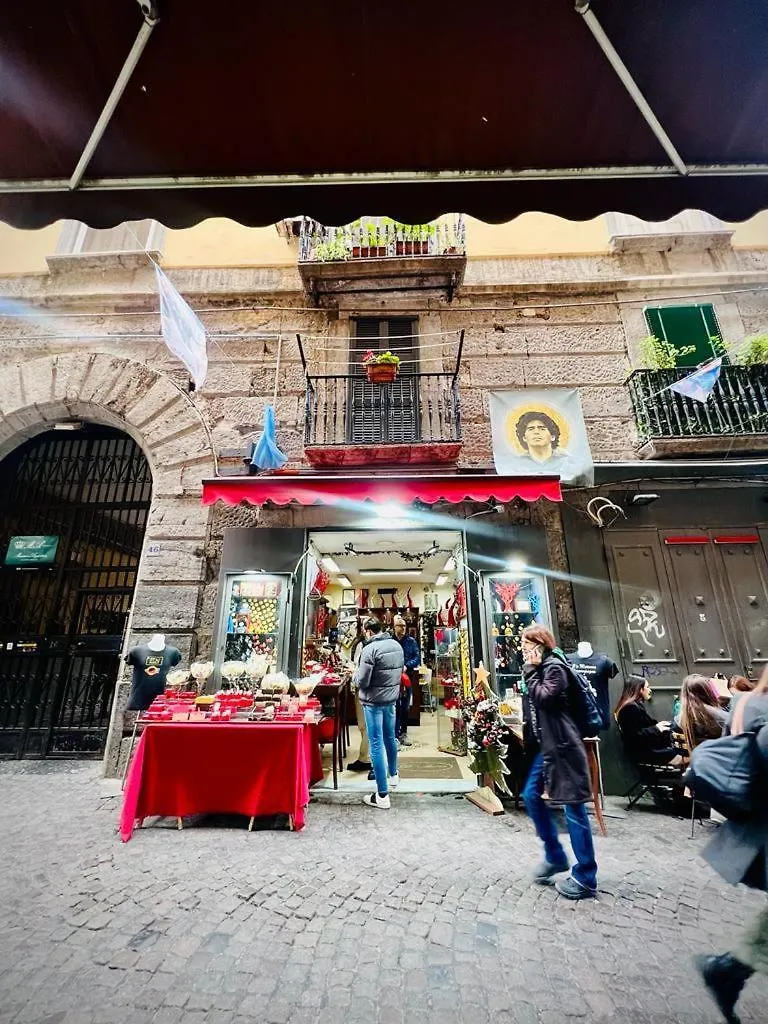 Casa Del Poeta - Spaccanapoli 0*, Nápoly
